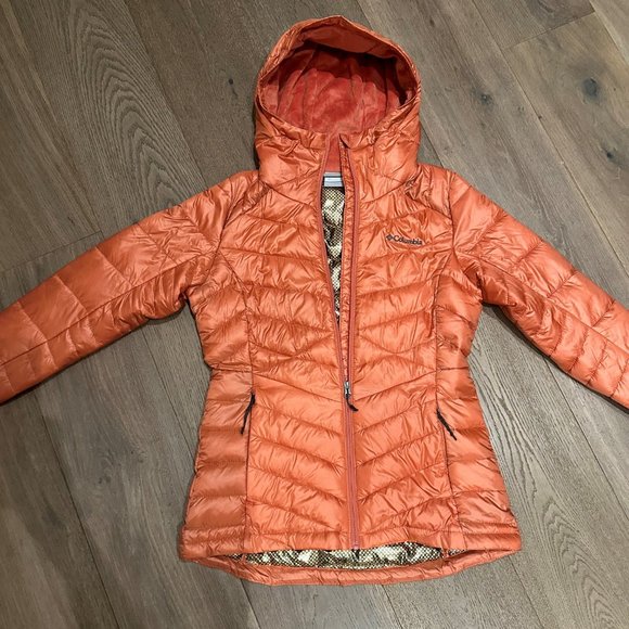Columbia Women’s Joy Peak Insulated Hooded Jacket - Faded Peach - Size Small - Picture 6 of 9
